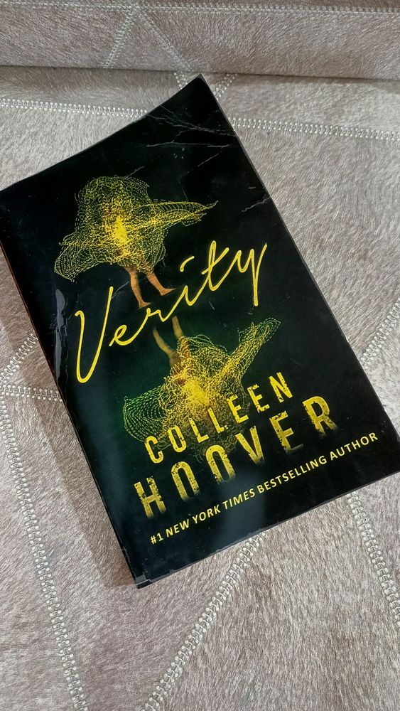 Verity by Colleen Hoover
