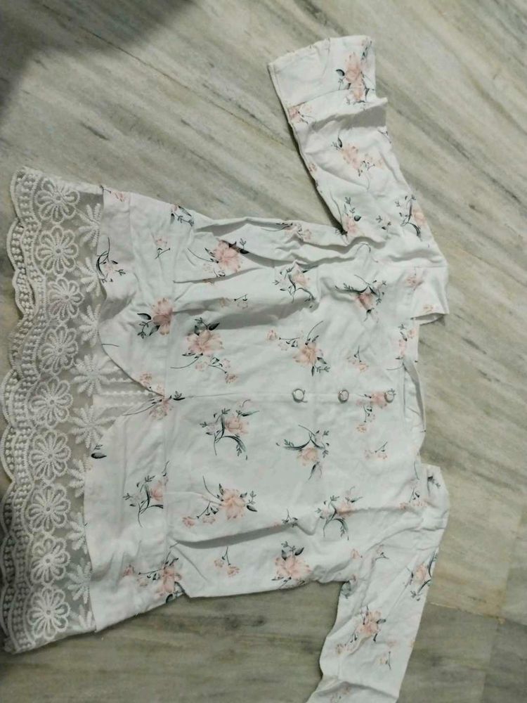 Floral Lace Trim Top