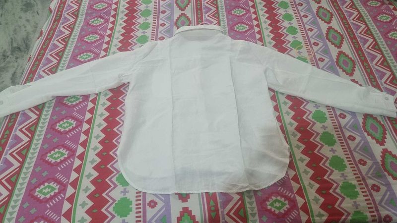Classy White Shirt With One Pocket