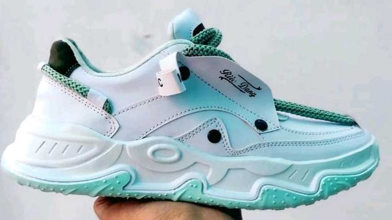 White Fashion Sneakers