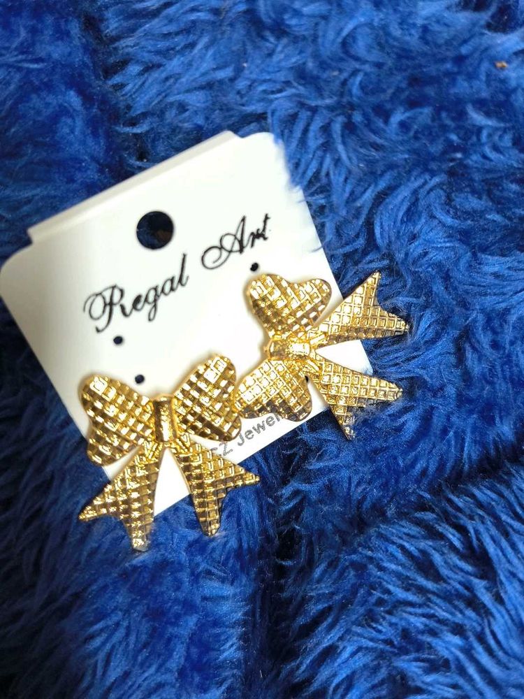 Gold Bow Earrings