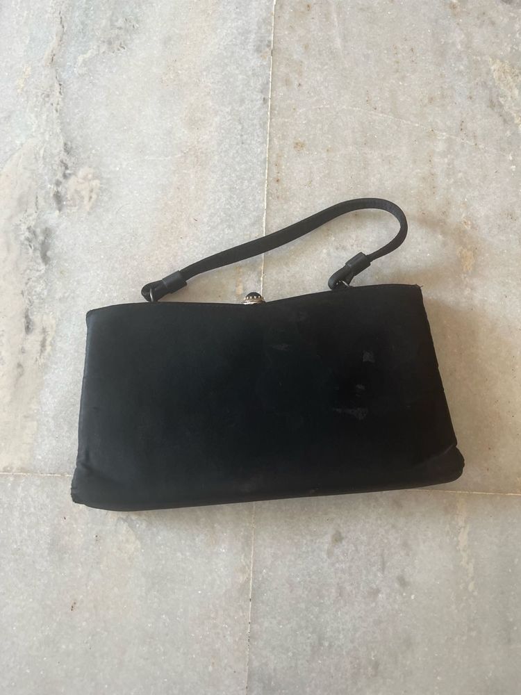 Elegant Black Handbag