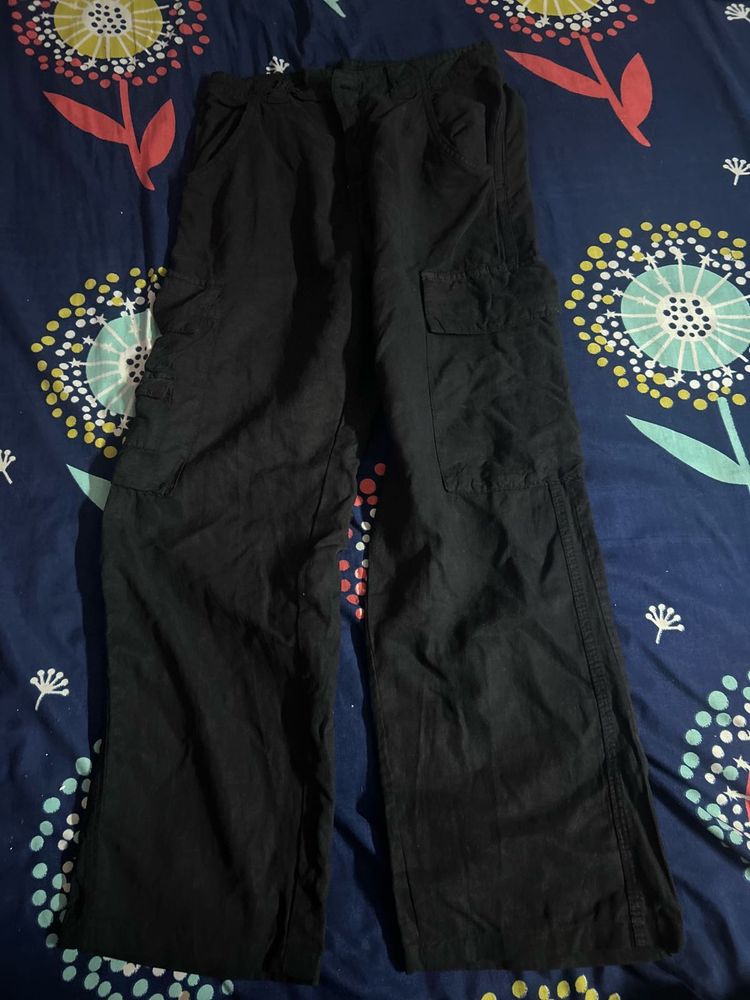 Baggy Black Cargo Pants