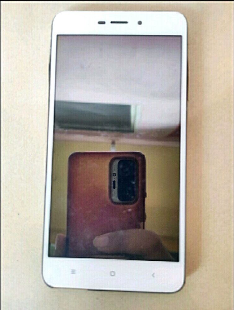 Mi Phone For Sell Iska Charging Pin Kharab He