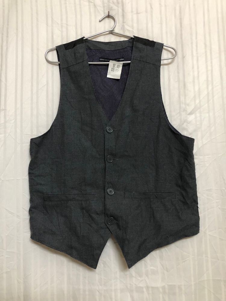 No Retreat Black Waistcoat