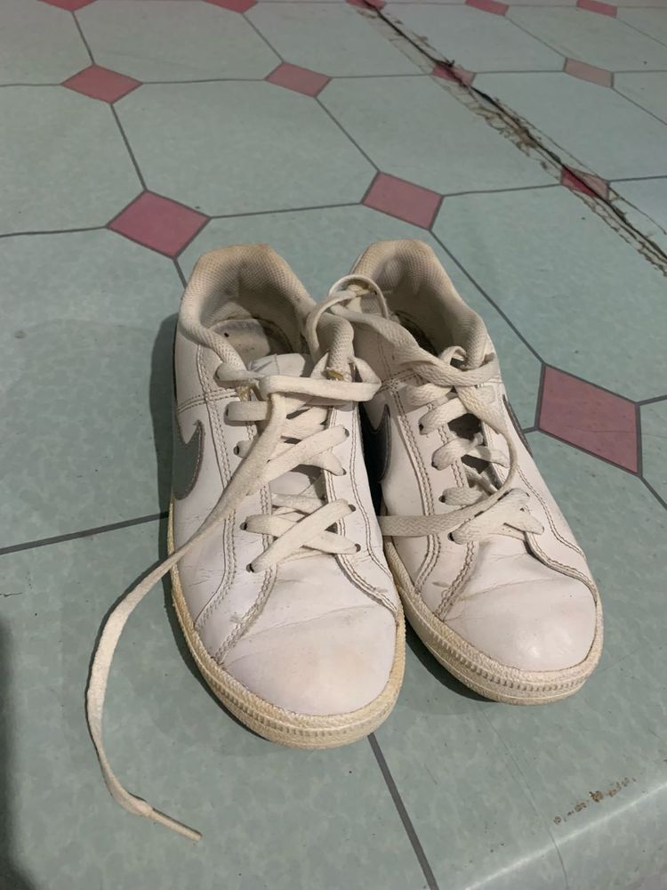 nike sneaker