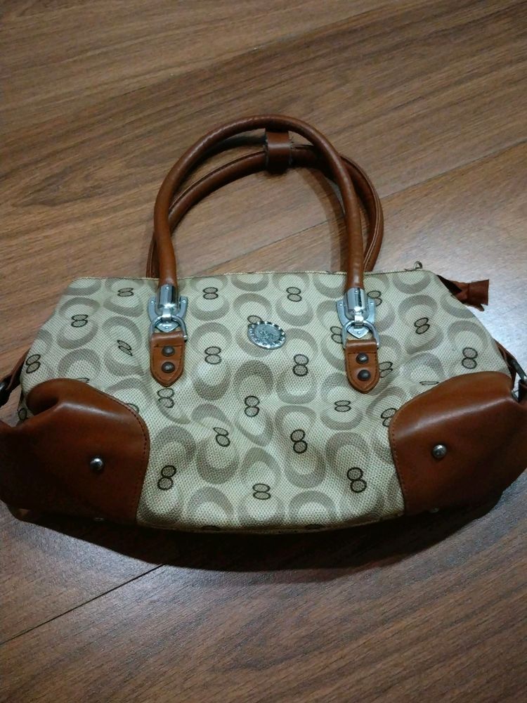Lovely Purse In Beige N Brown