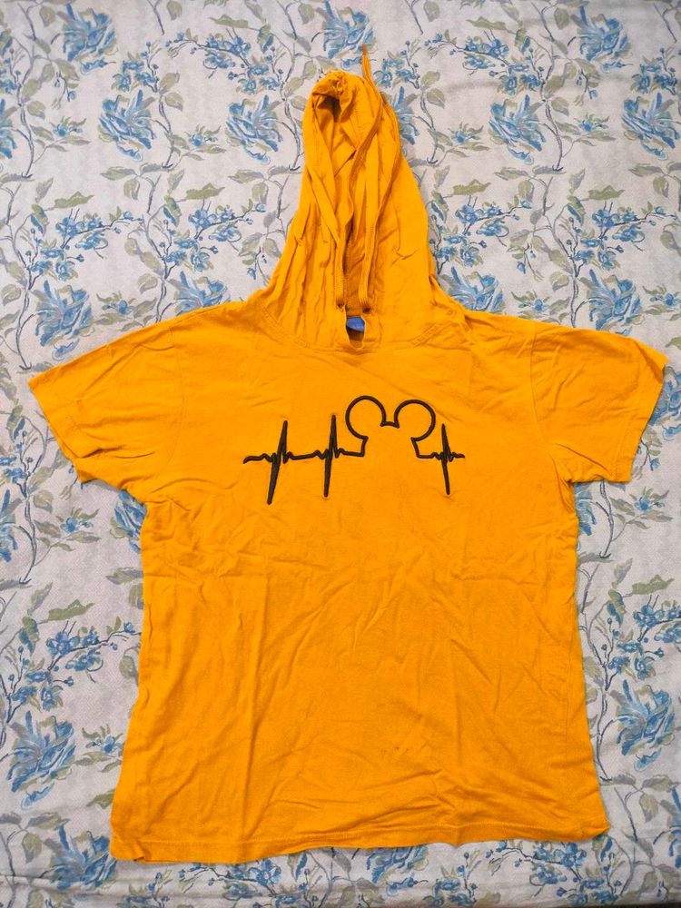 Mustard T-shirt With Hood✨