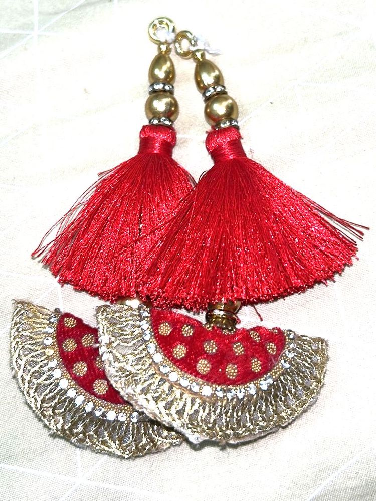 Decorative Red &amp; Gold Tassels (Pair)