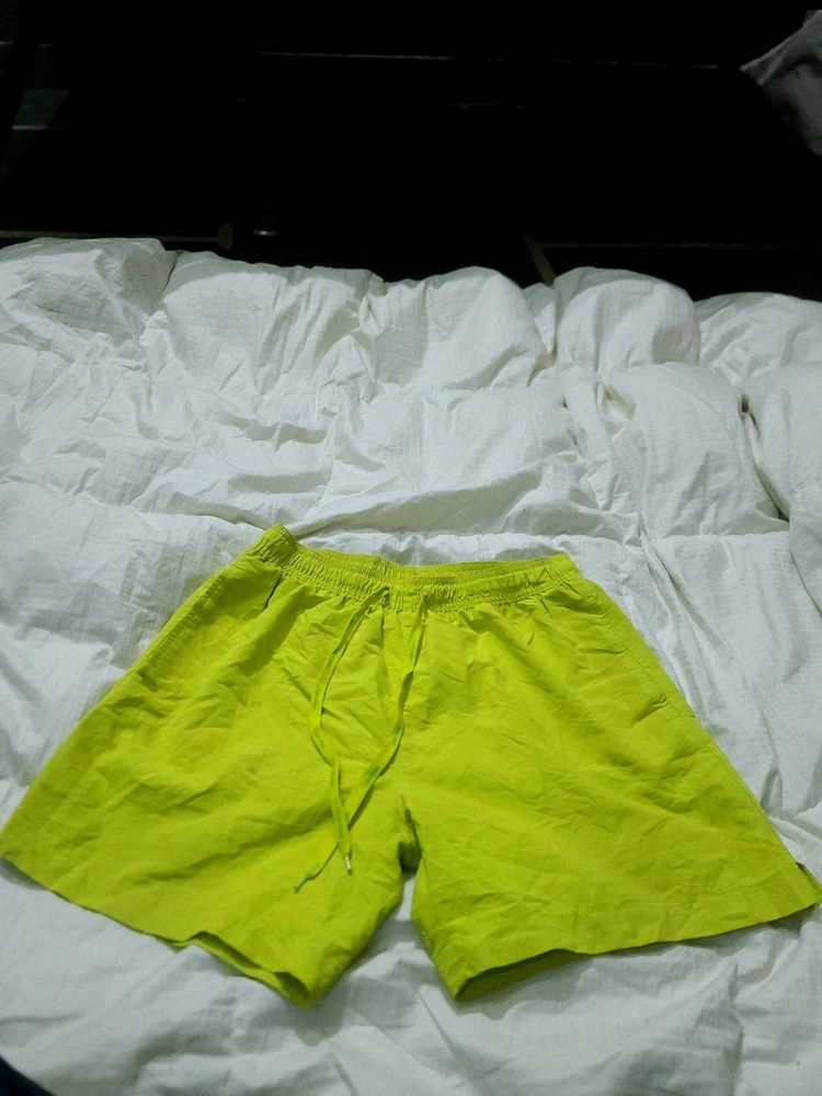 Very Nice Girls And Women Shorts