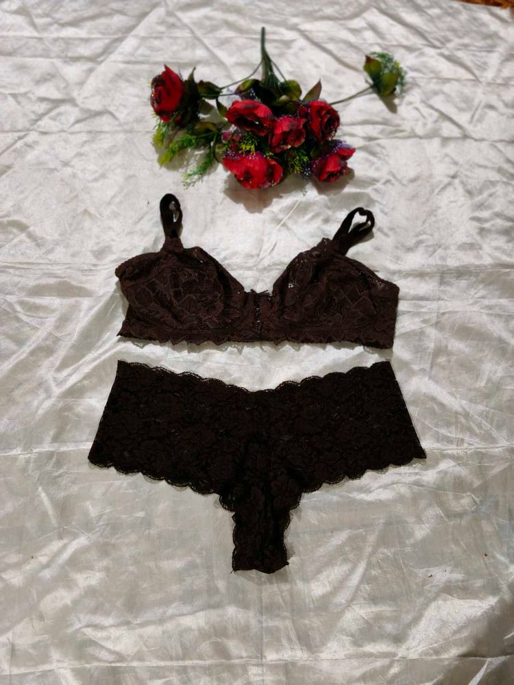 Lace Lingerie Set