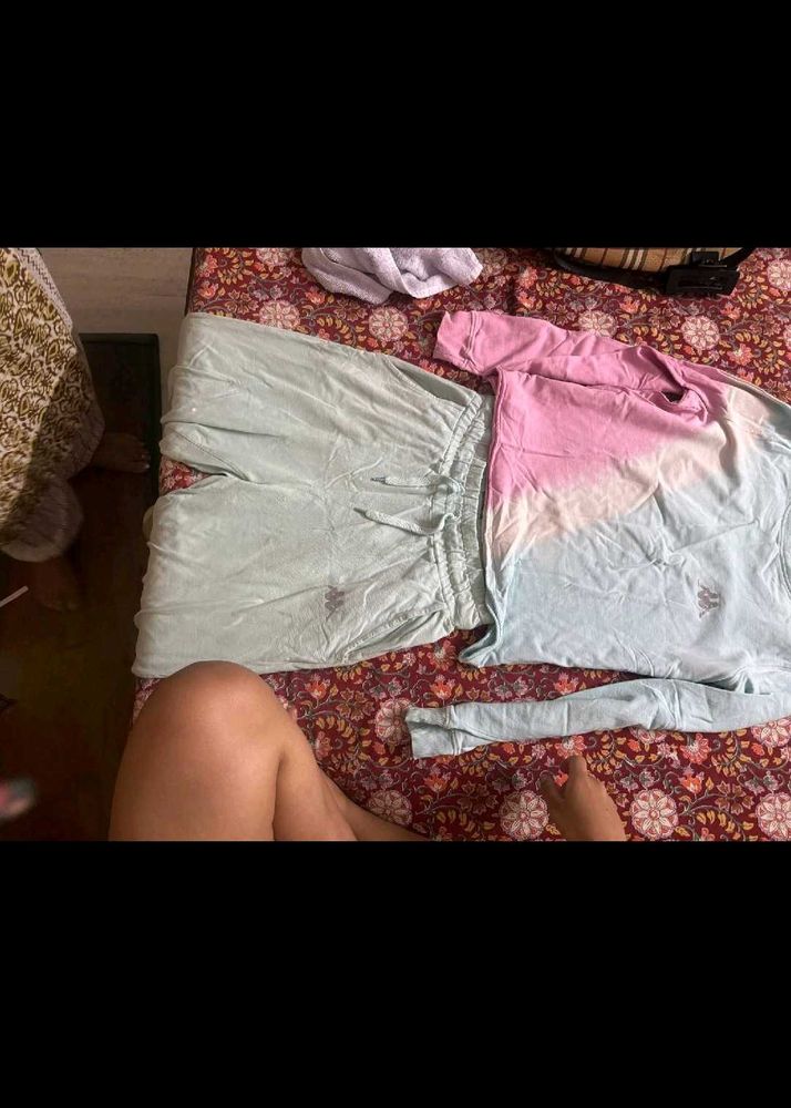 Women Kappa Joggers Nd T-shirt