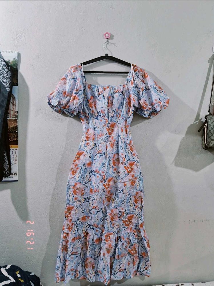 Puffed Shoulder Dress