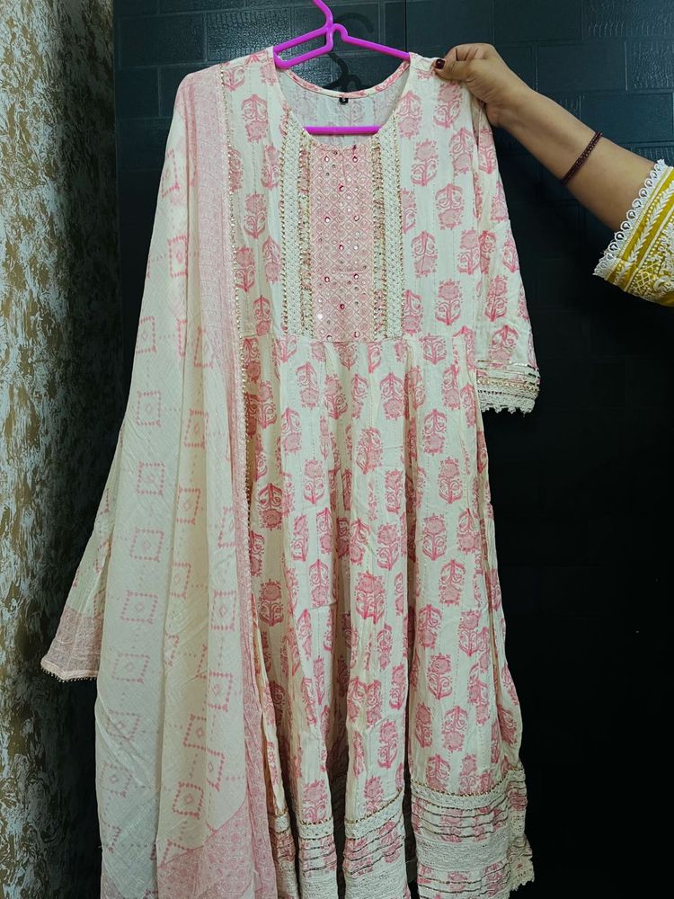 Floral White and pink A line kurta set