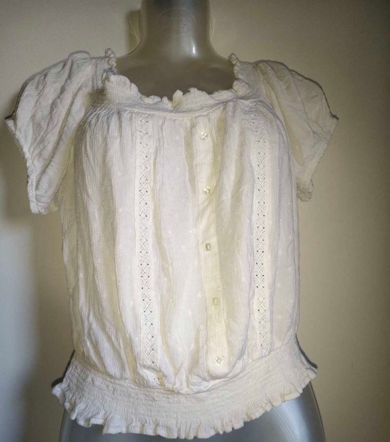 🎁Buy 1, Get 1 Free🎁White Peasant Top Size S/M