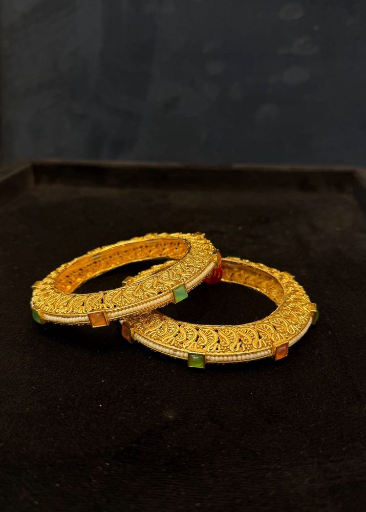 Gold-plated Bangles (Set of 2)