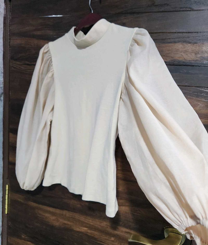 CHIC NUDE TOP!!💅