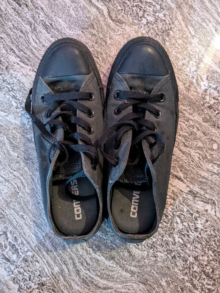 Unisex Converse 👟