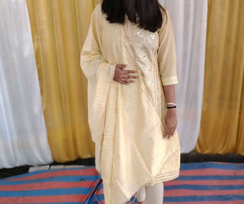 Elegant Cream Embroidered Kurti Set