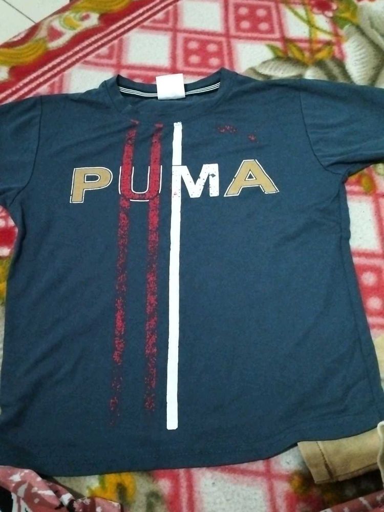 Little boy Tshirt with short paint