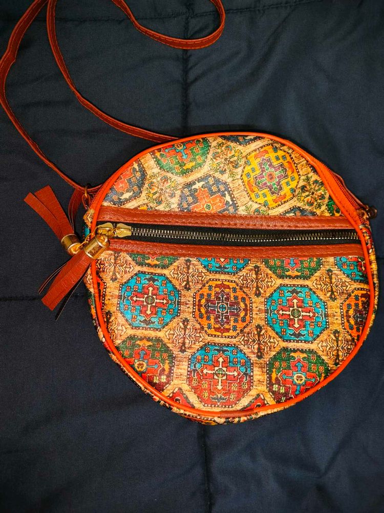 Vintage-Inspired Round Crossbody Bag
