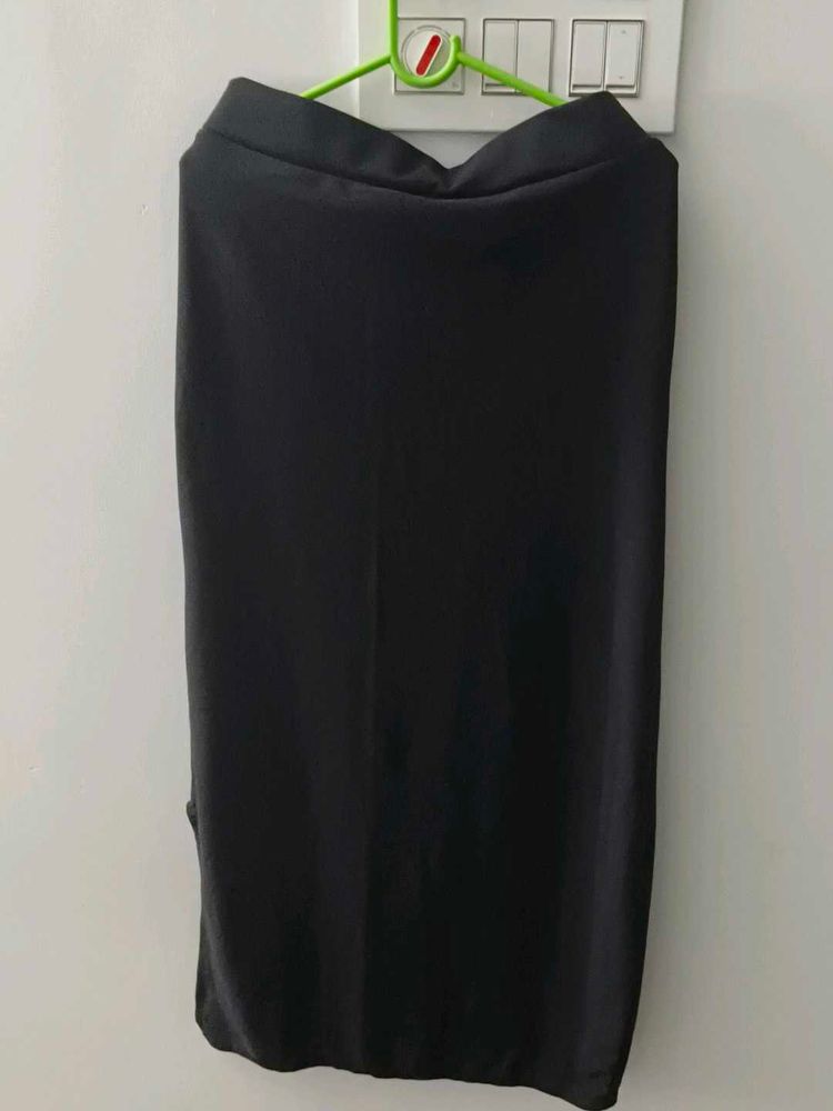 Elegant Black Skirt
