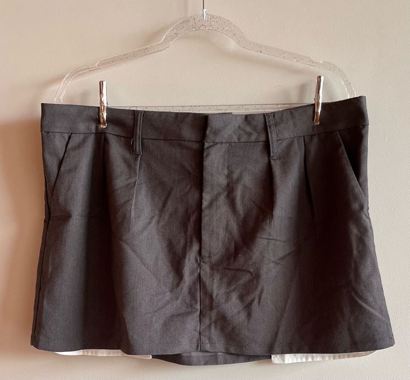 DIVIDED Super Mini Skirt