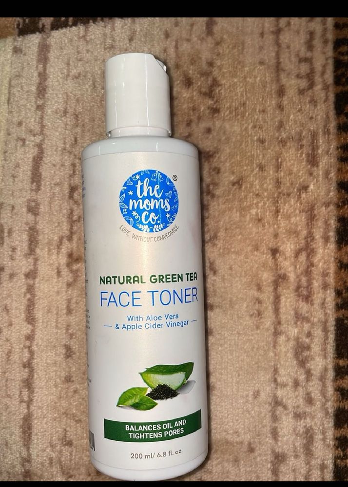 2 Products New Moms Co Toner And Under Eye Cream