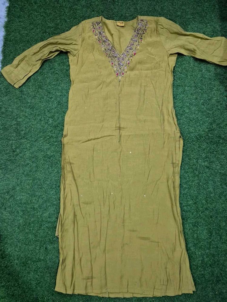 Embroidered Green Kurta