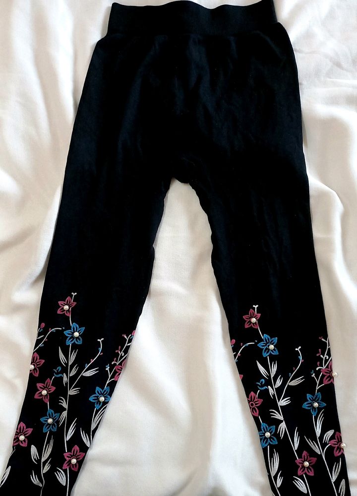 (🎉Freebies Included 🎉) Floral Print Leggings