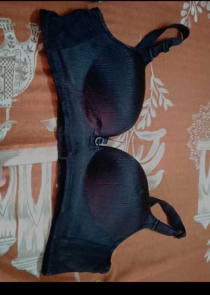 Elegant Black Bra pic 1