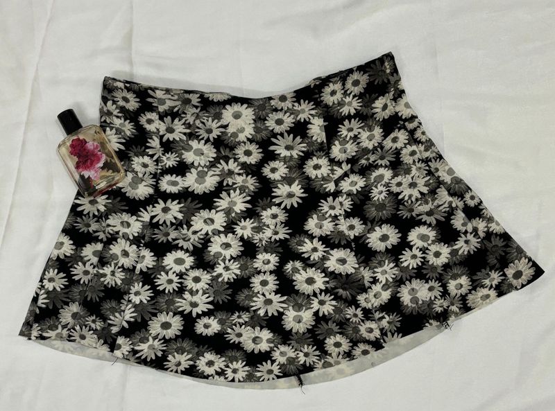 Black Floral Winter Mini Skirt