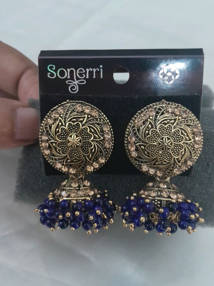 Pearl GUNGROO jhumkaas