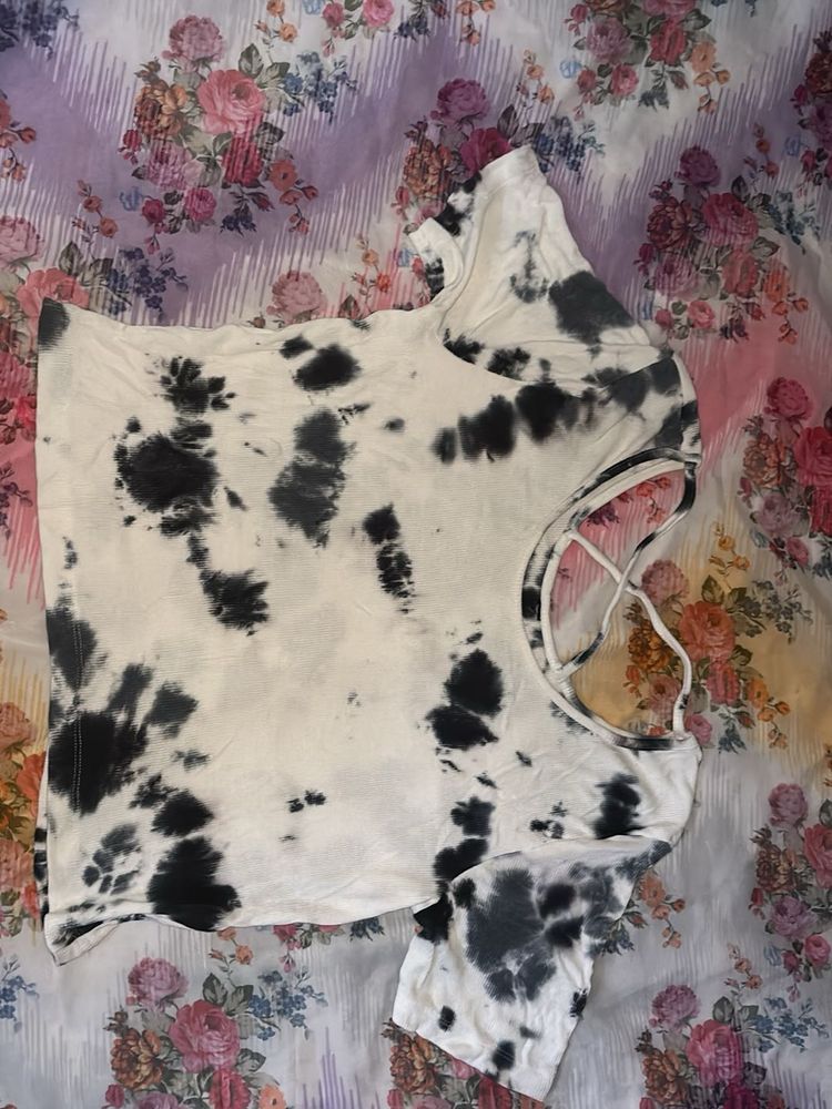 Tie-Dye Crisscross Back Short Sleeve Top