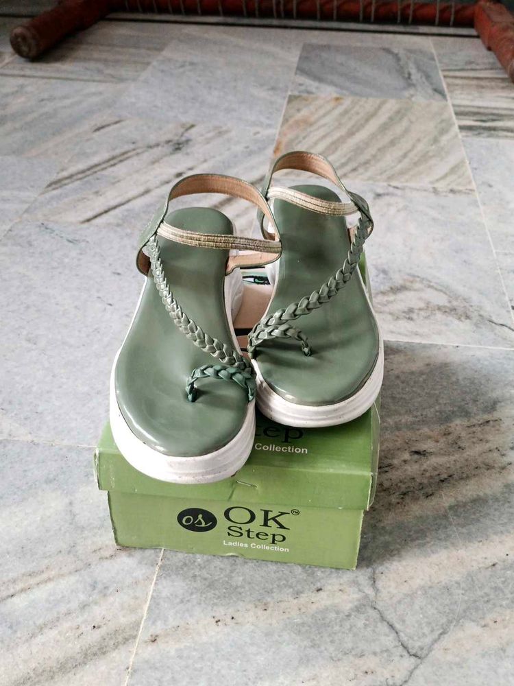 Women&#39;s Platform In Green Colour