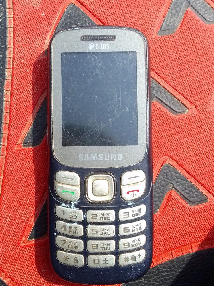 Samsung Duos Keypad Phone.Best Price Only Battery Issue Condition Is Very Good