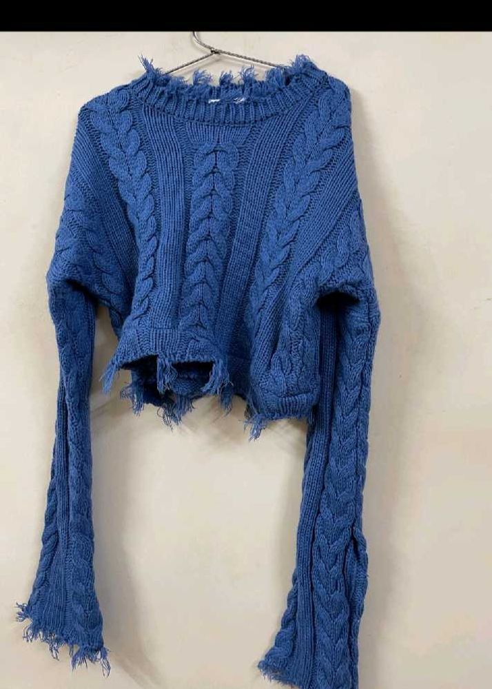 Drop shoulder pretty sweater.