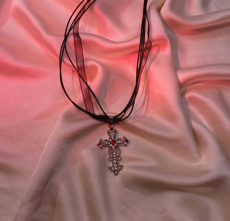 Gothic Chunky Cross Pendant