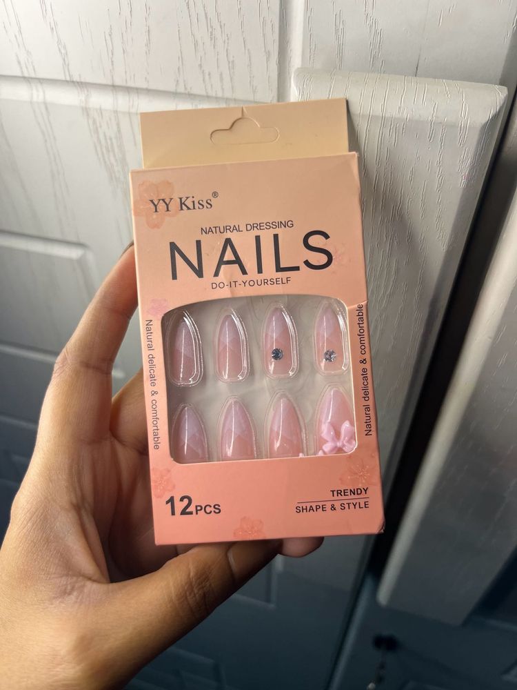 YY Kiss Natural Nails