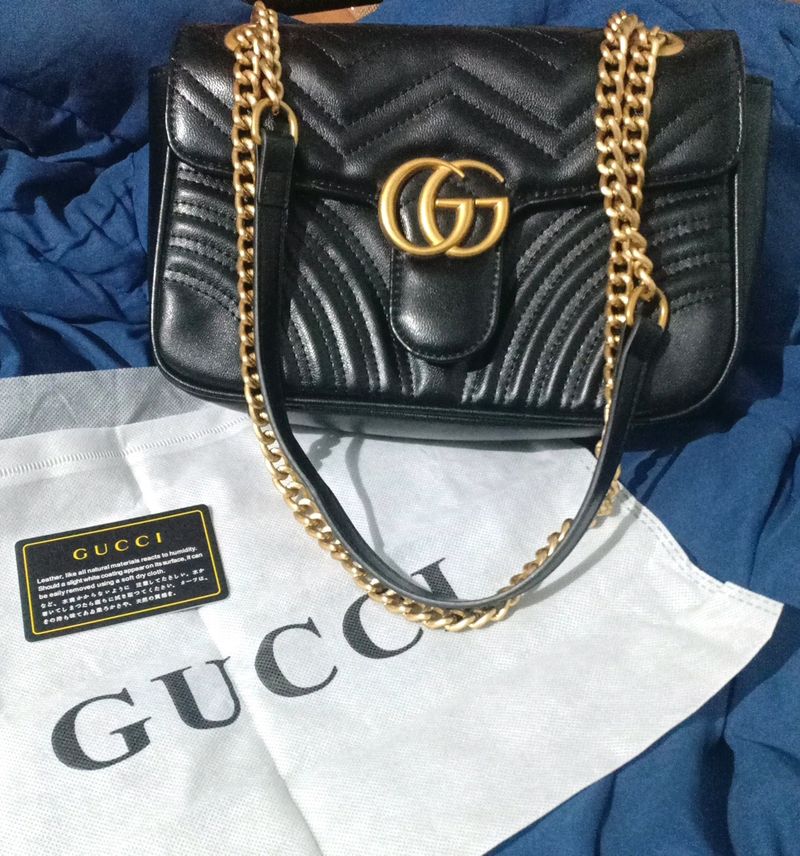 Gucci Black Sling Bag - Large
