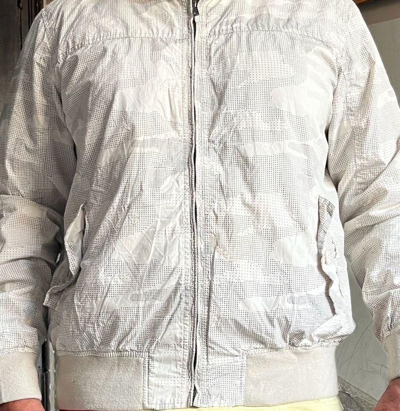 Stylish White Patterned Jacket