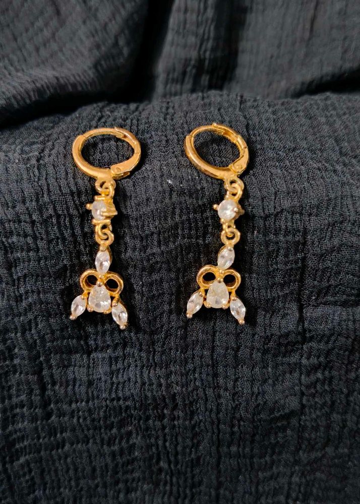 Elegant Gold Drop Earrings