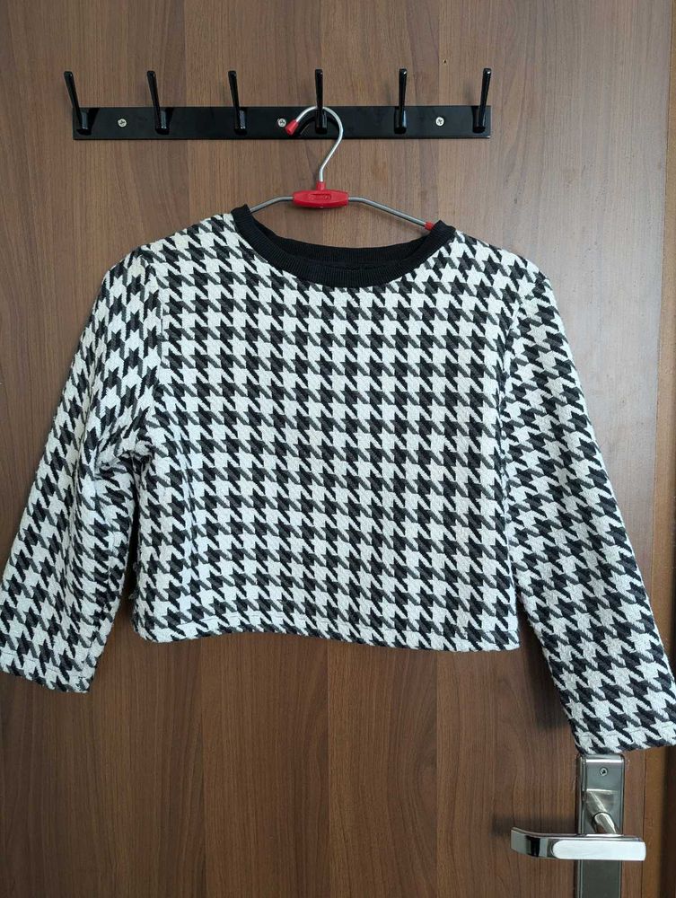 Houndstooth Crop Top