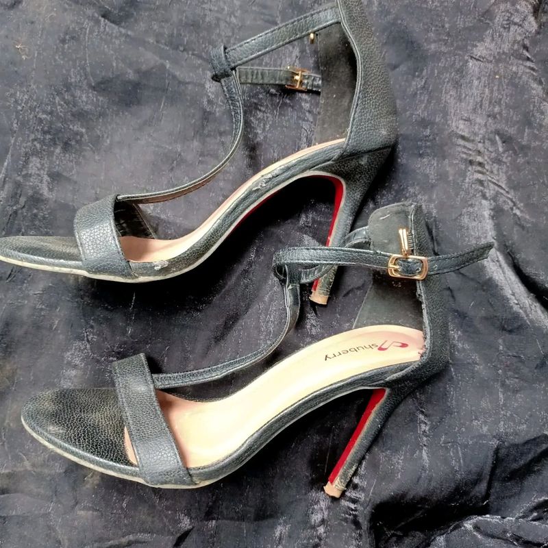 shuberry heels