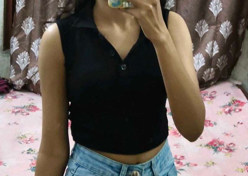 Stylish Black Crop Top 🔝