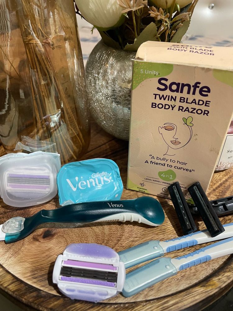Combo Offer Razors &amp; Refills Bundle