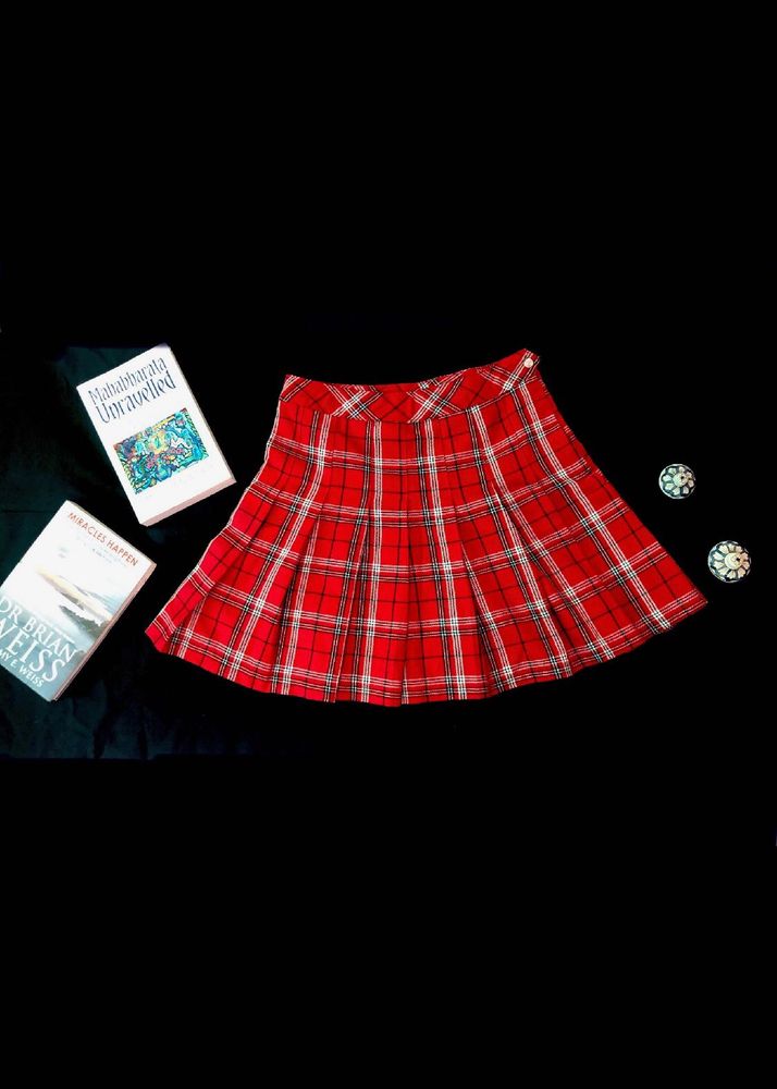 H&amp;M Red Pleated Skarter Skirt