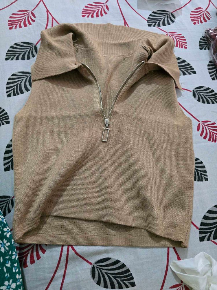 Cute Zip Knit Top