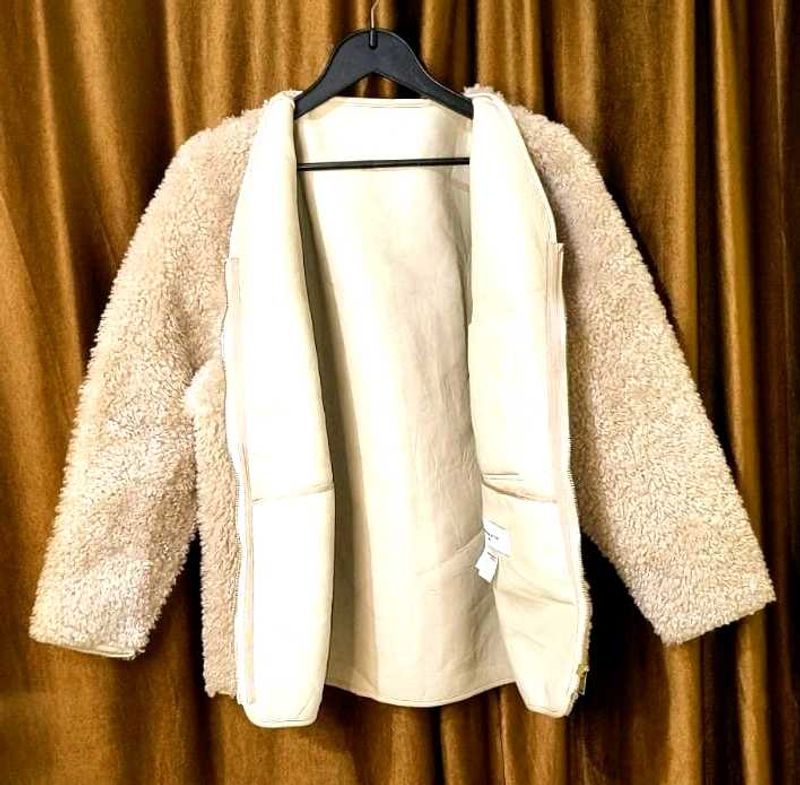 Cozy Beige Sherpa Jacket Size 44 inches, Multiple