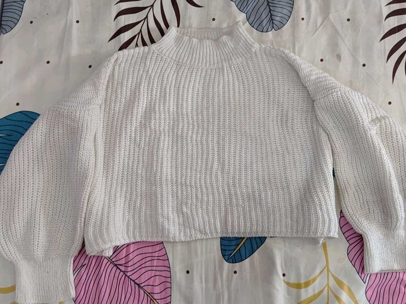 White Knit Cropped Sweater 🥹